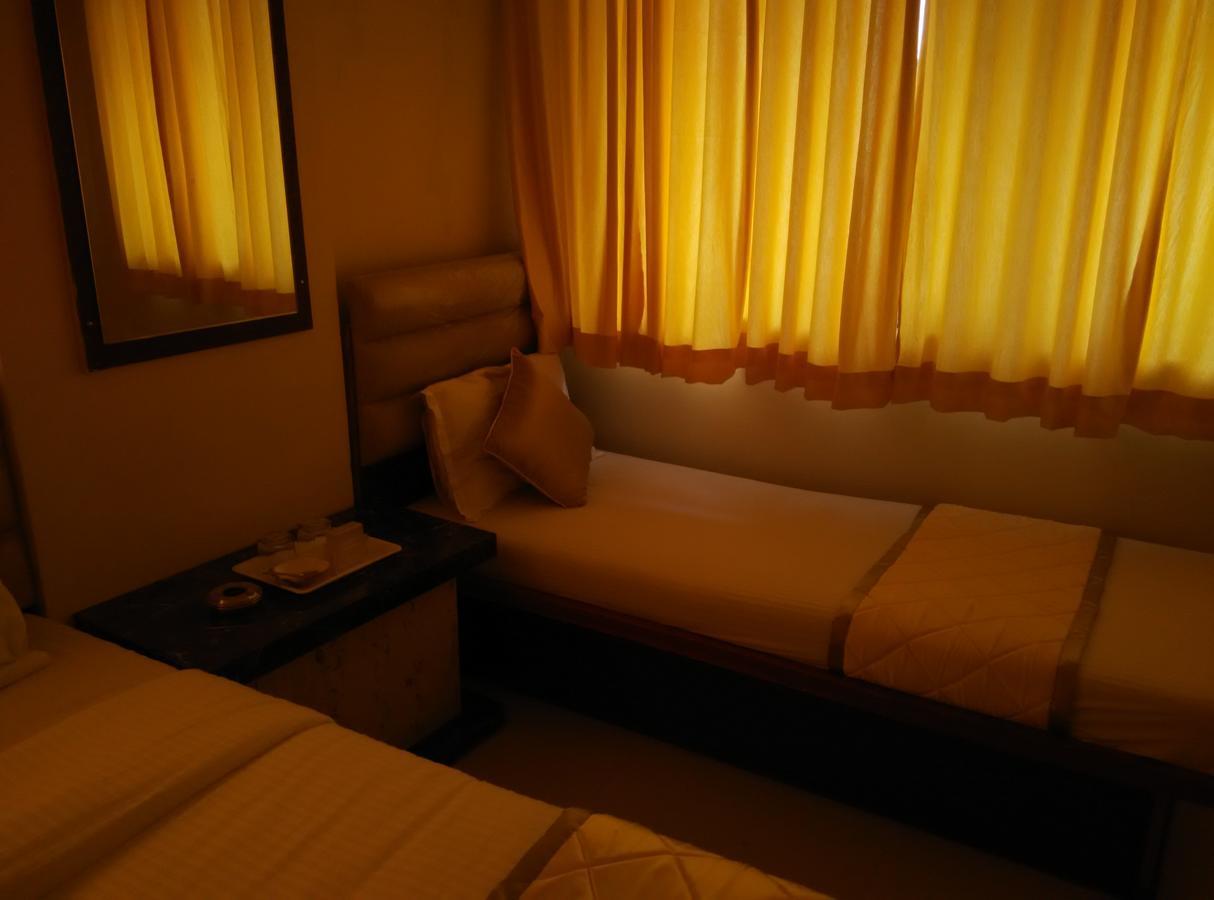 Hotel Silver Castle Bombaim Exterior foto